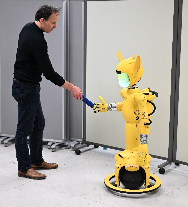 © Mehdi Benallegue, JRL, AIST, Tsukuba, Japan