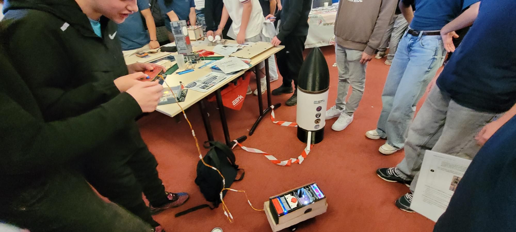 Retour sur le forum Teen’s Up : COMETES mobilisé pour faire découvrir les métiers de l’ingénierie