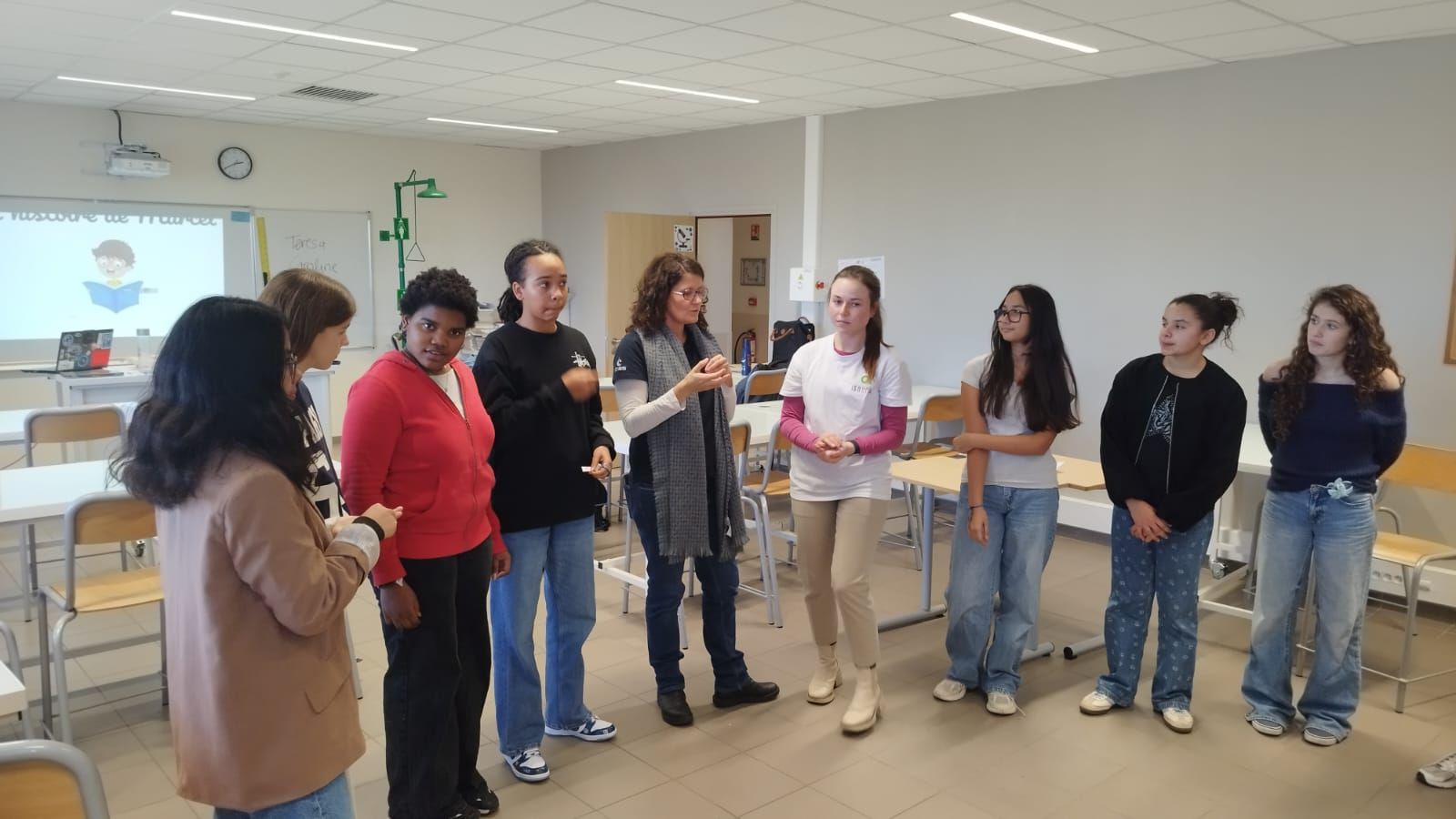 Parcours Campus au Féminin : inspirer les collégiennes vers les carrières scientifiques et spatiales